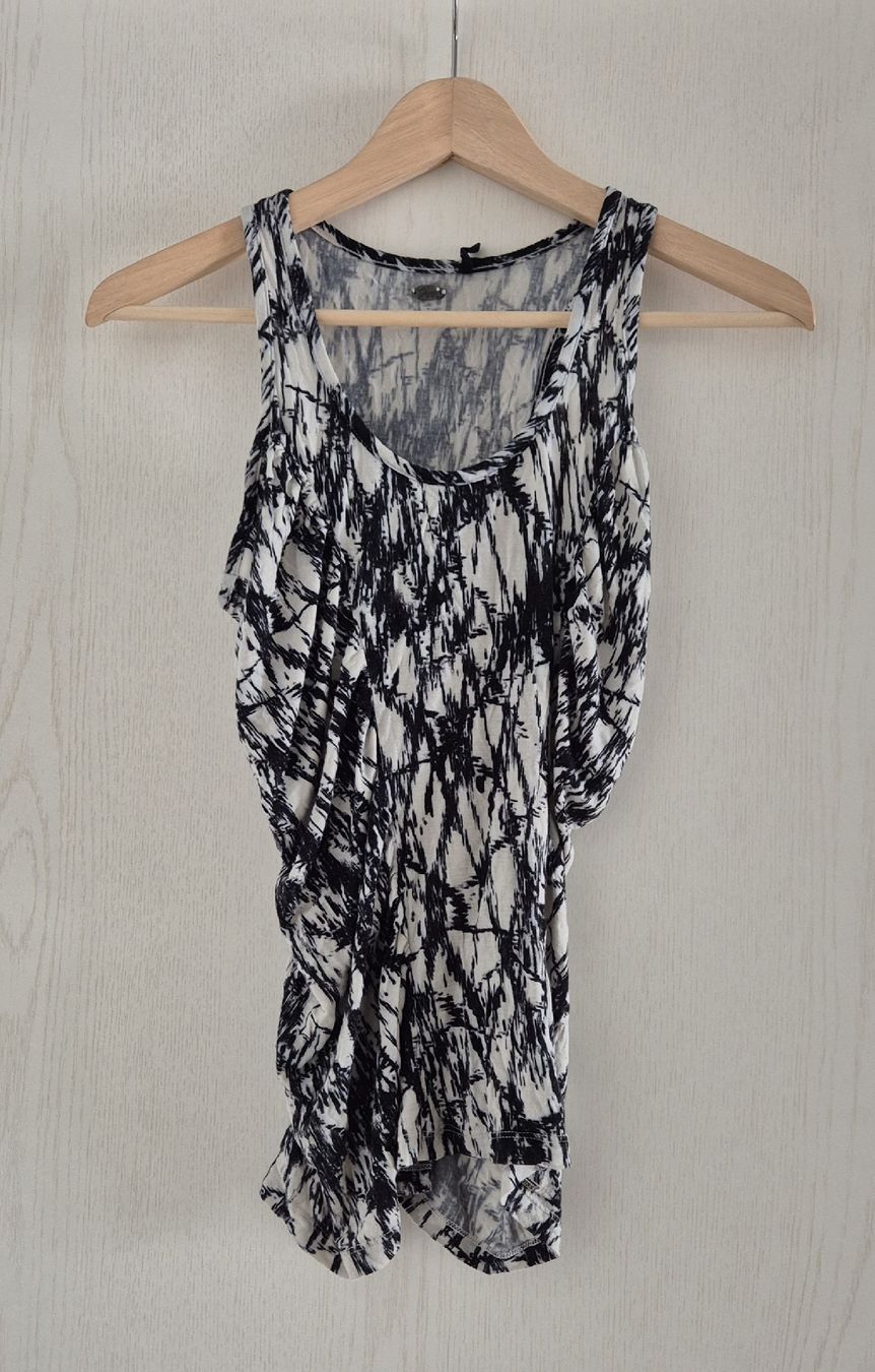 Guess Top: Guess, Damentop, Grösse XS – Usato da Zürich venduto da Sami78