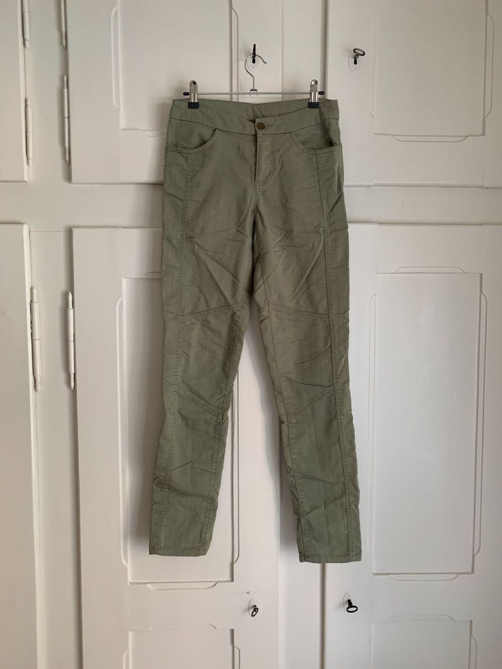H&M Jeans: Jeans olivgrün - 36 – Usato da Zürich venduto da Diazaio