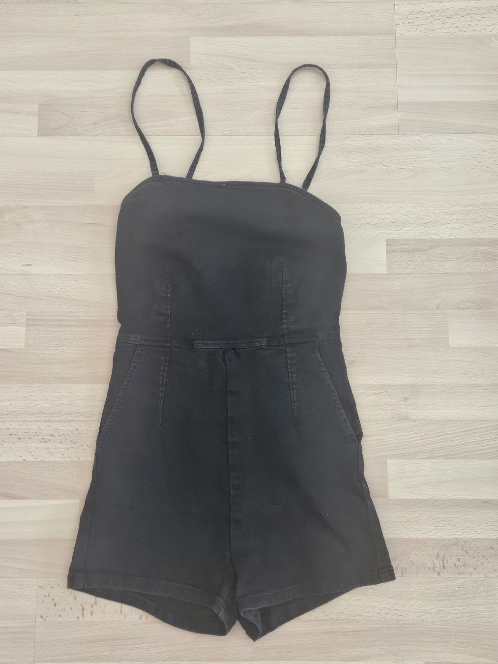 Tute: Schwarzer Denim-Jumpsuit – Usato da Thun venduto da bia_crh9