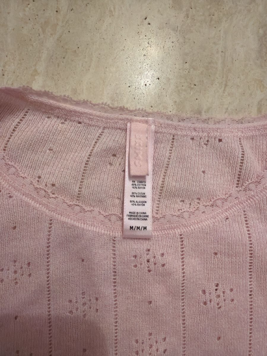 Skims Top: SKIMS Pointelle Strickpullover – Rosa | Grösse M  – Nuovo (secondo la descrizione) da Effretikon venduto da MaisonNade 2