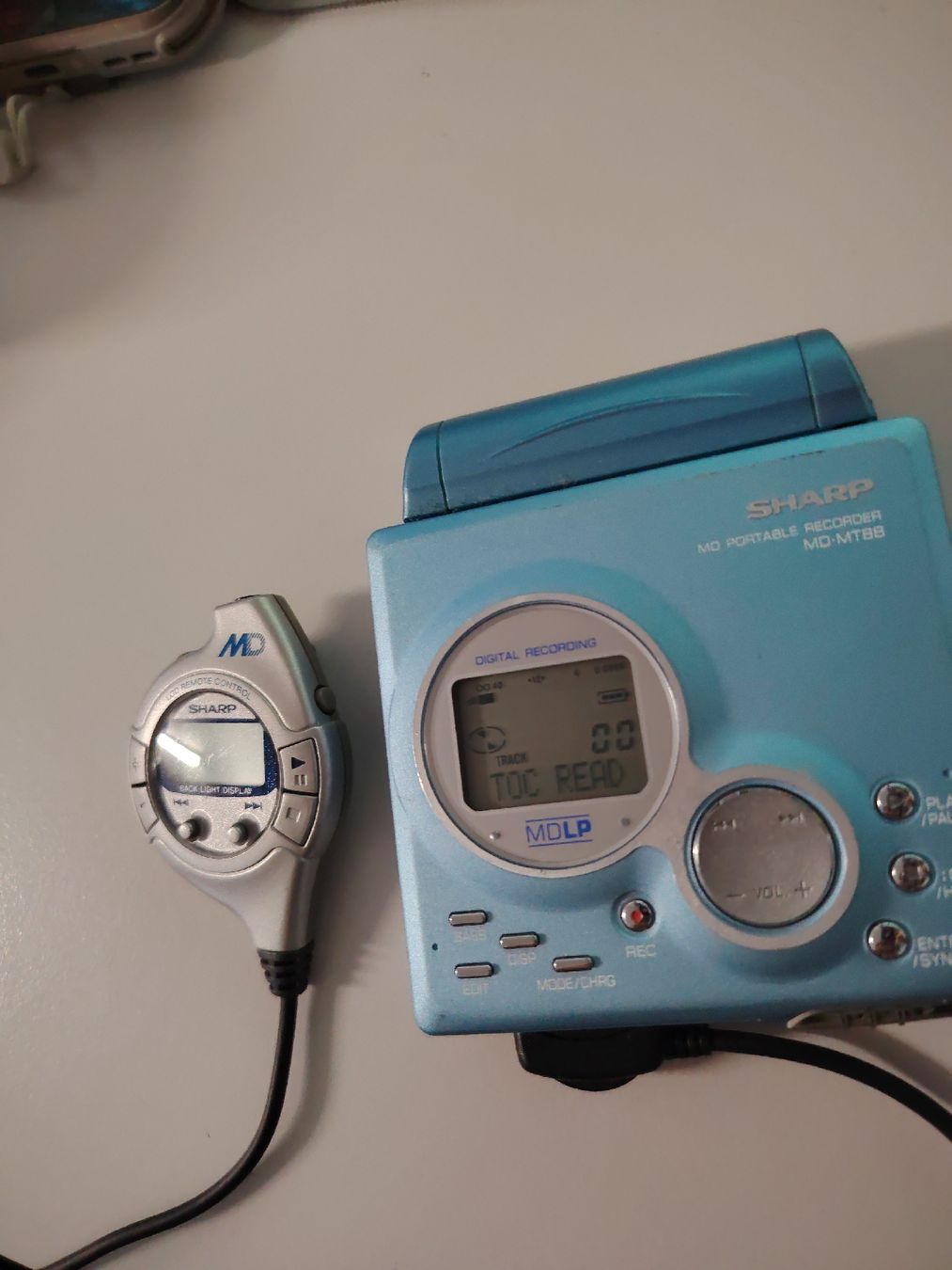 Minidisc: Sharp MD-MT88 MiniDisc Recorder blau gebraucht – Usato da Aesch BL venduto da Gebrauchtes_AeschBL 1