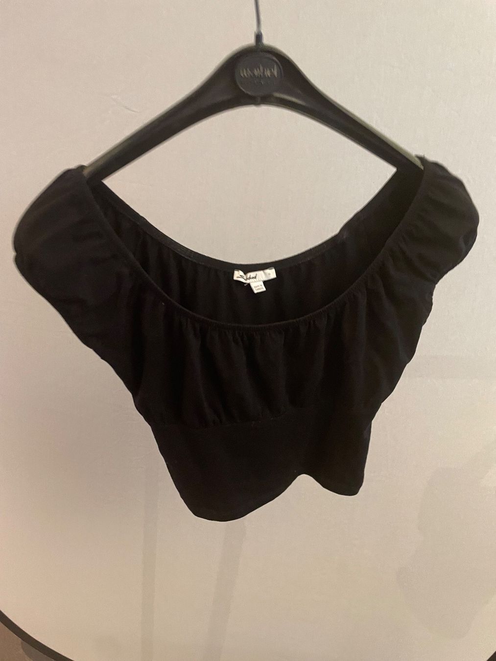 Camicette, T-shirt & Top: Schwarzes Off-Shoulder Crop Top Gr. M, Subdued – Usato da Wollerau venduto da Poschro68