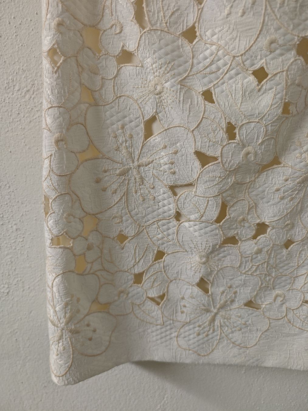 Dolce & Gabbana Vestiti: DOLCE & GABBANA Spitzenkleid – Usato da Erlenbach ZH venduto da nlh 2