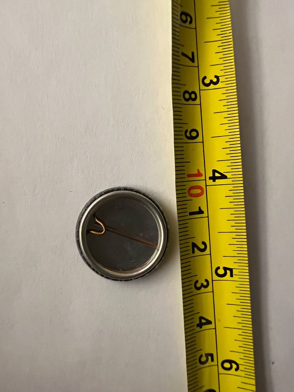 Spille & Fermagli: Button «stop staring at my tits» – Usato da Zürich venduto da rigani 2