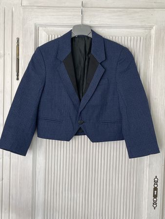Elegantes Jungen-Smoking Grösse 122
