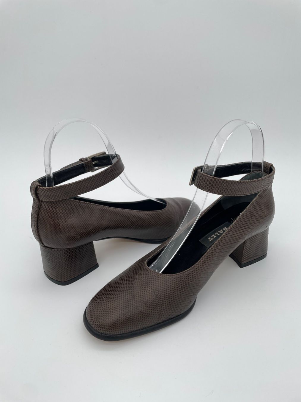 Bally Scarpe da donna: Bally Embossed Leather Ankle Strap Pump EU 37 Braun – Usato da Zürich venduto da shoe_shop 3