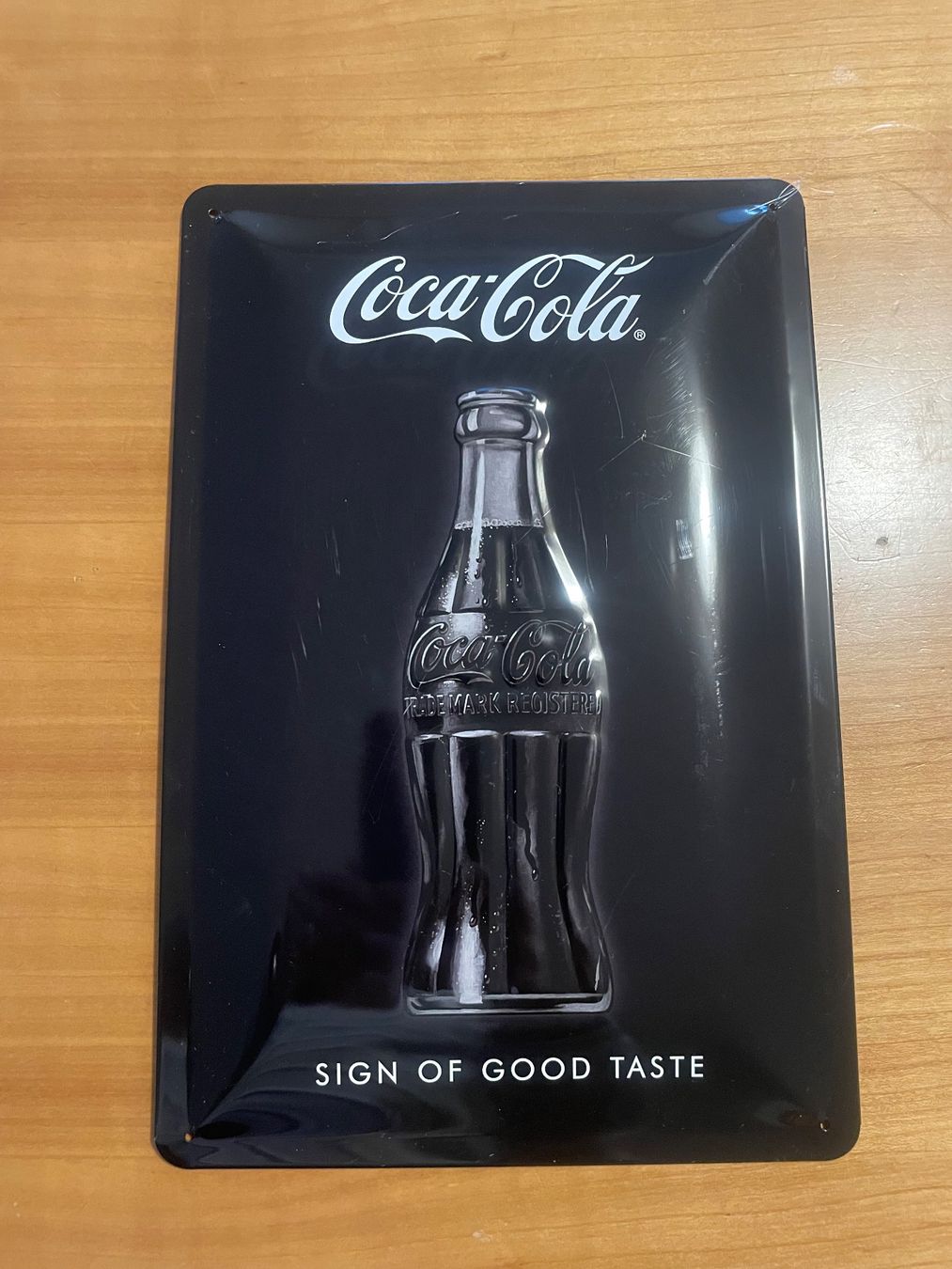 Coca-Cola Insegne: Coca-Cola Blechschild, Schwarz, 20x30 cm – Usato da Adlikon b.Regensdf venduto da SimoneO01