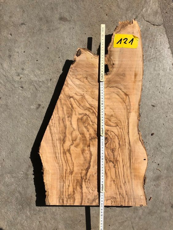 Das Olivenholzbrett Taglieri In Legno D'Ulivo Naturale, Forma Allungata Con Corteccia, Misure Variabili 25x20 Cm Circa, Antisettico E Rustico, Ideale Per Buffet E Antipasti