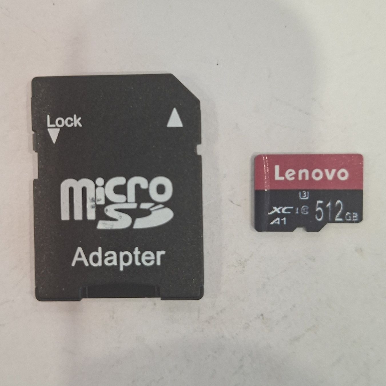 Lenovo Schede di memoria: MicroSD Lenovo 512GB – Nuovo (secondo la descrizione) da Genève venduto da Leo_56_13 1