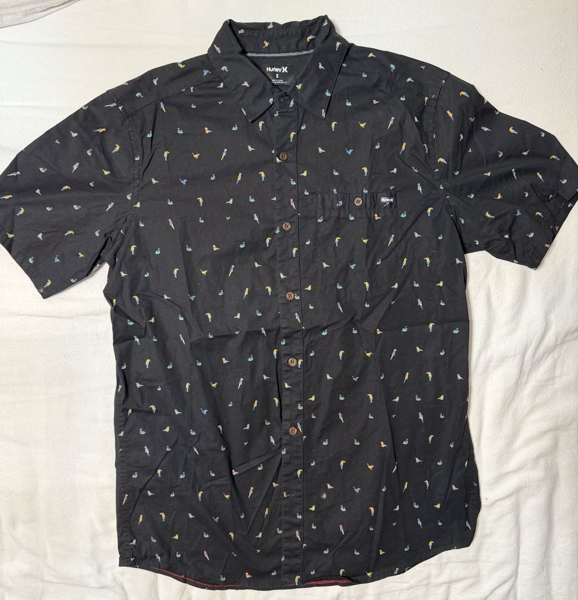 Lots de vêtements: 2x Hurley Shirts Gr. S – D'occasion à Luzern par Joonster123 3