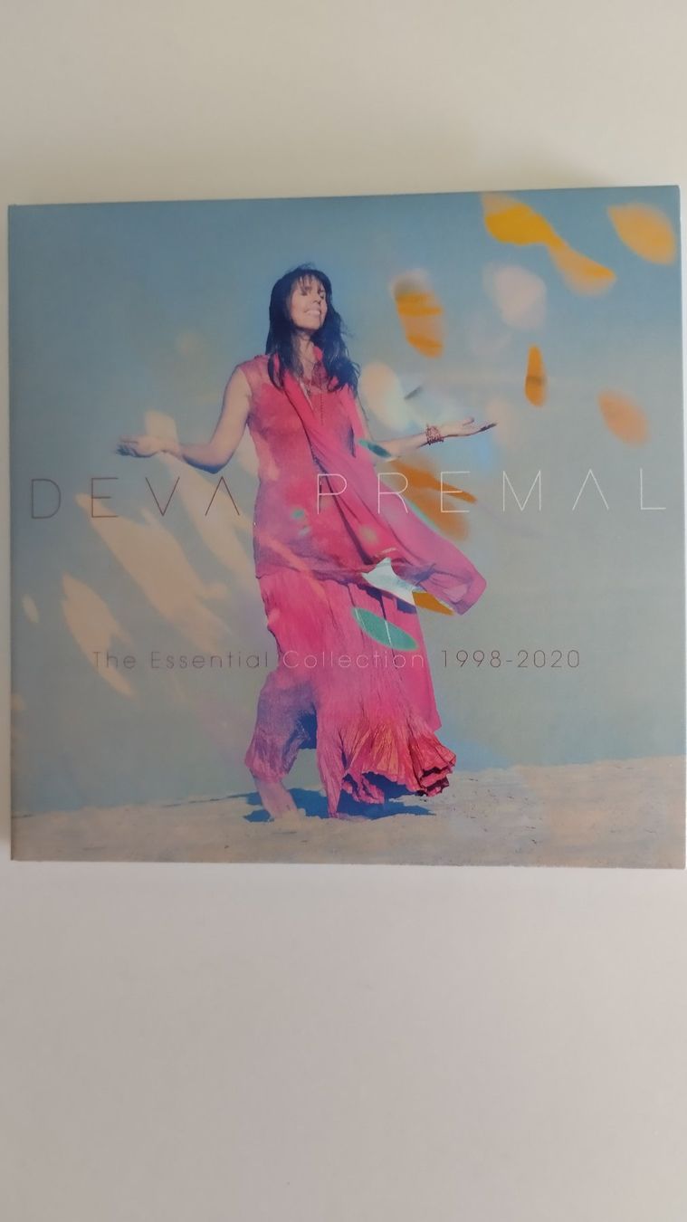 CDs: DEVA PREMAL 3CD - THE ESSENTIAL COLLECTION 1998-2020 – D'occasion à Basel par Bal-Sagoth