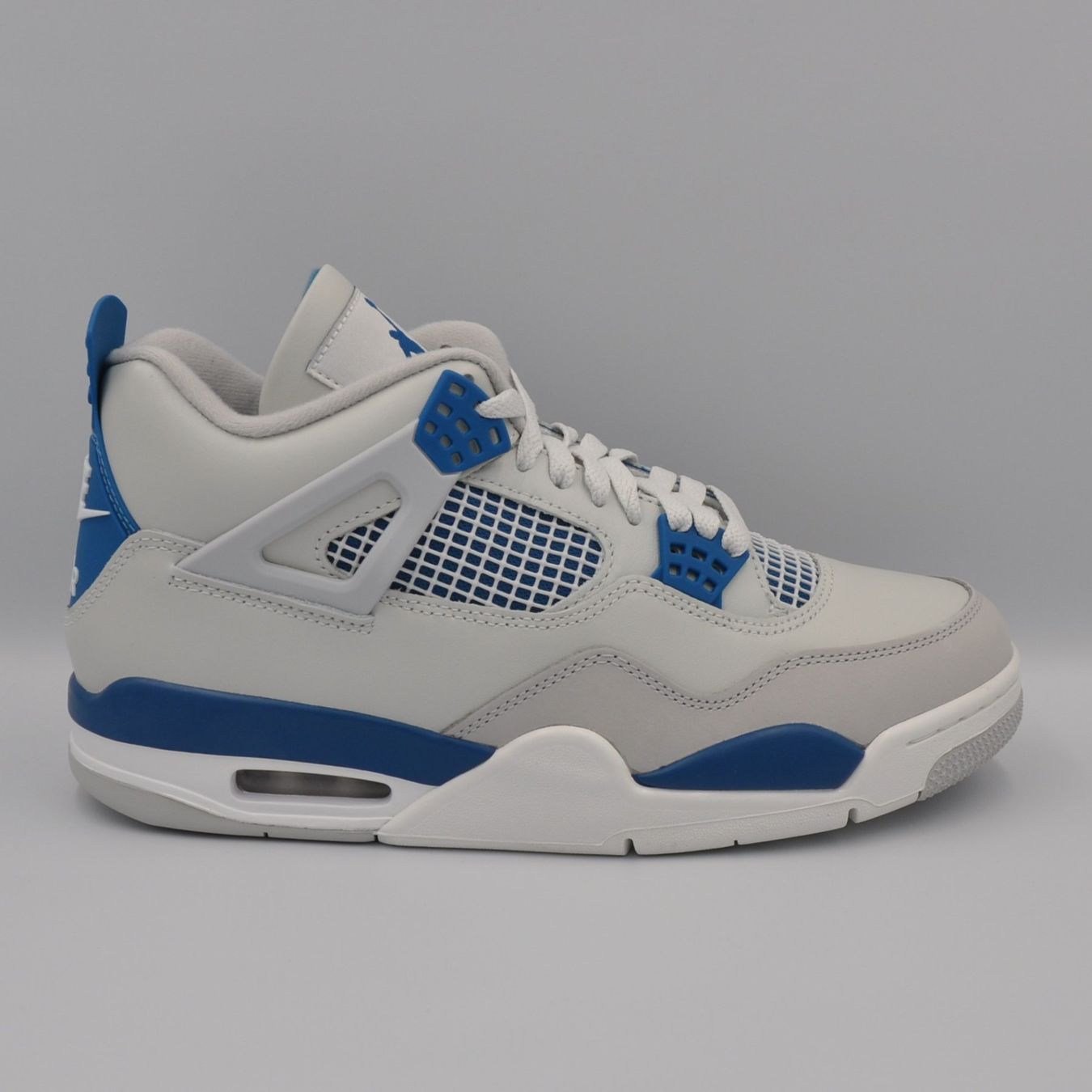 Jordan Scarpe da uomo: Jordan 4 Military Blue 43 – Nuovo e nell'imballaggio originale da Bern venduto da SneakerheavenLT