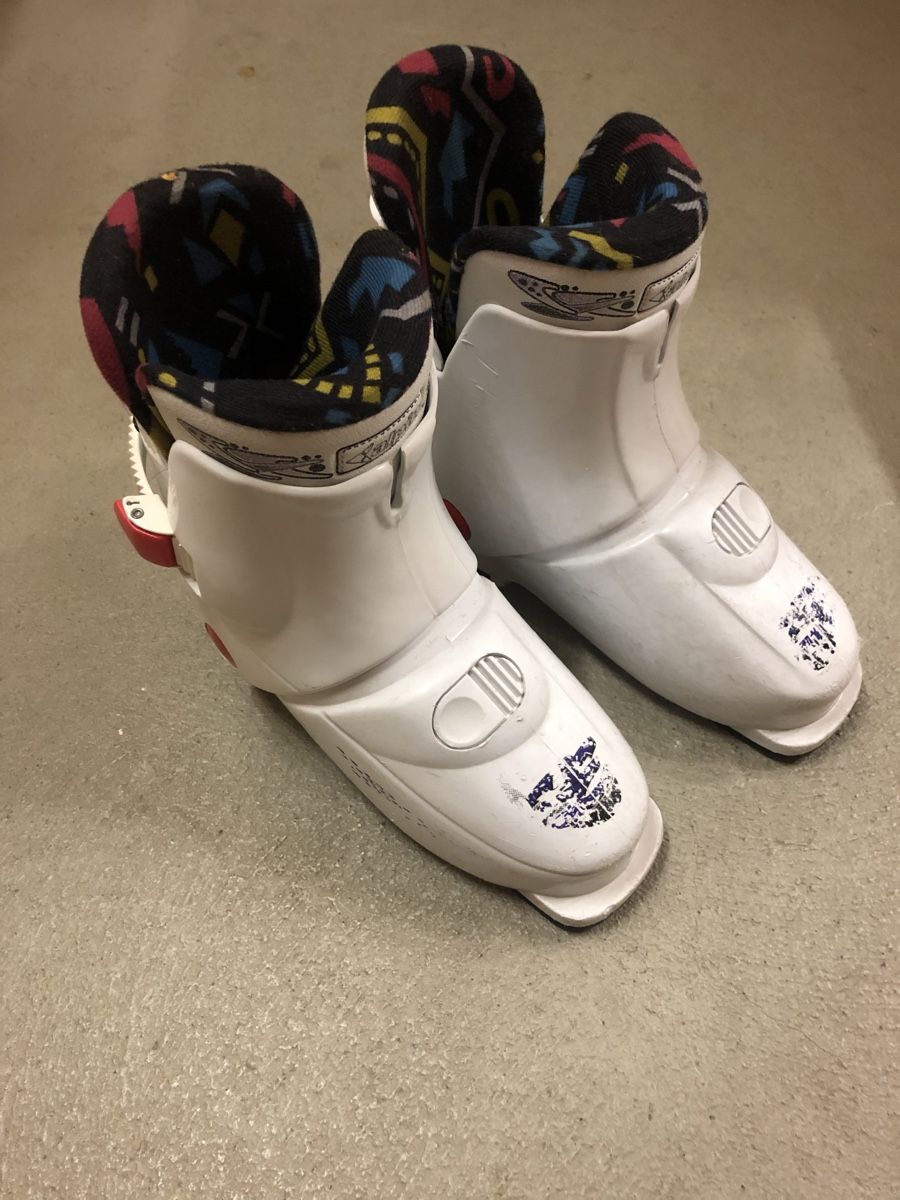 Scarpe da uomo: Alpin Skischuhe, Grösse 25.5 – Usato da Hünenberg venduto da Agent000