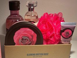🌹🎁Geschenkset GLOWING BRITISH ROSE - The Body Shop