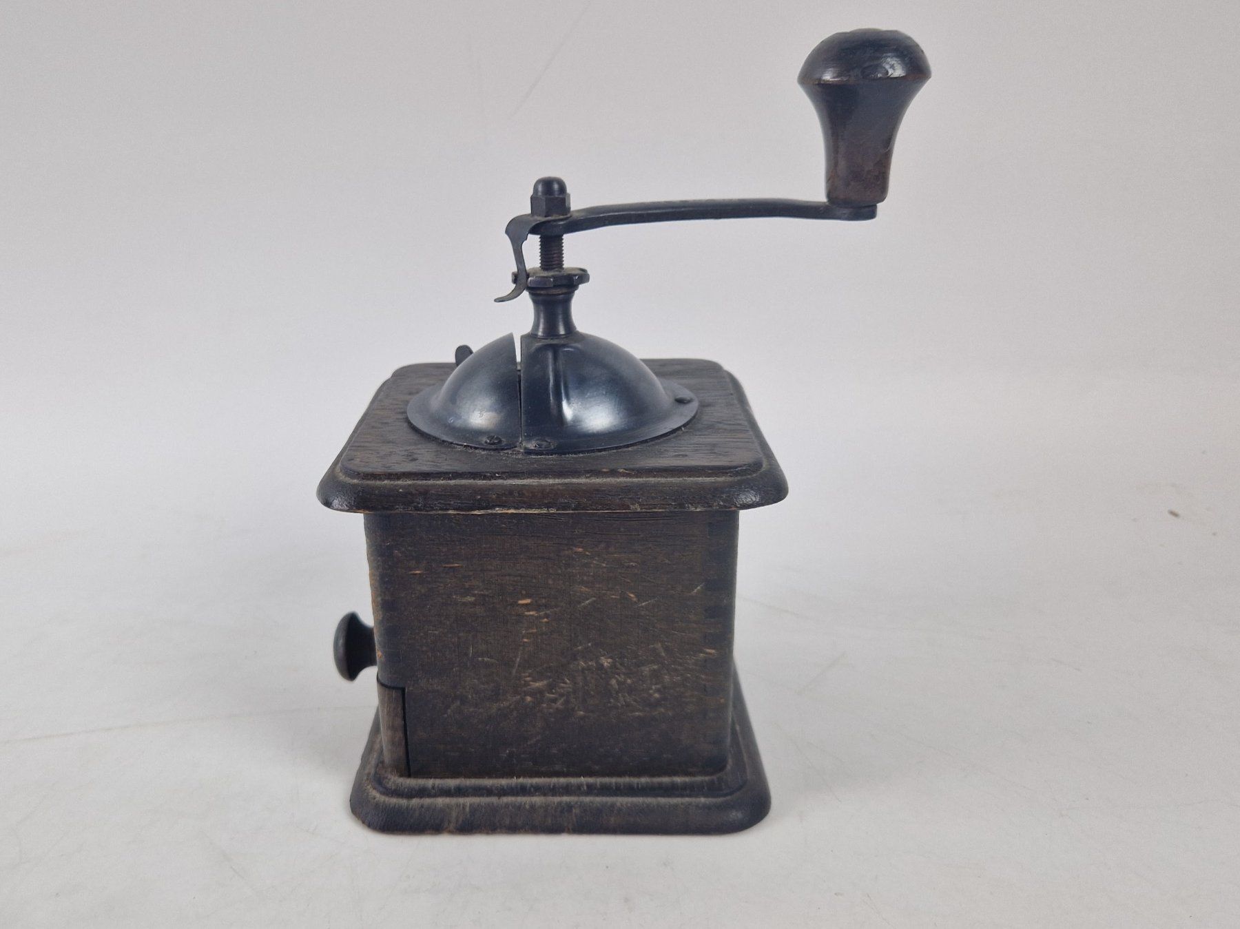 Elettrodomestici da cucina: TRE SPADE Kaffeemühle Vintage – Usato da Muhen venduto da Restwert_Muhen 1