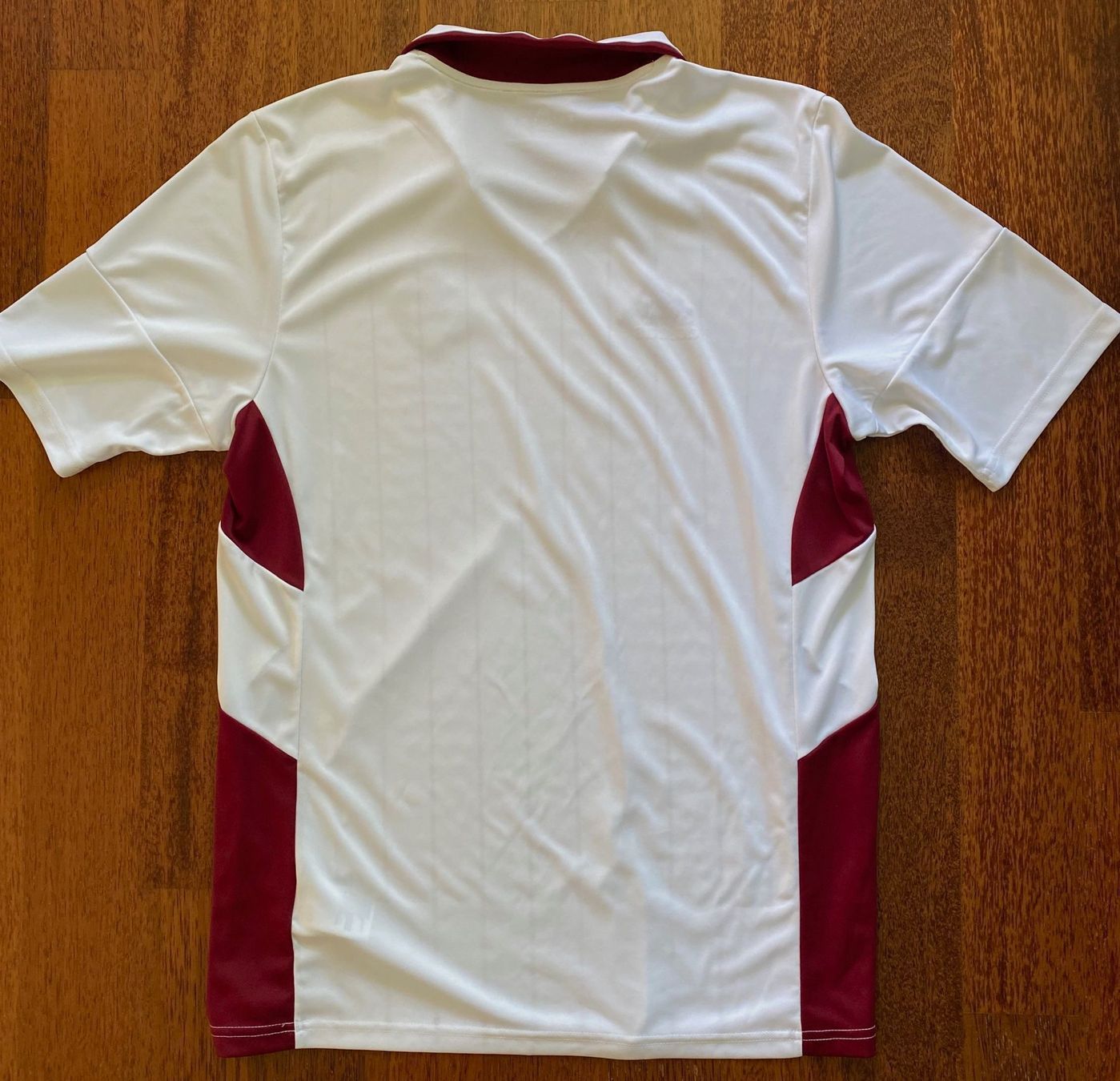 Adidas Leibchen & Hosen: Lettland away Shirt - Saison 2016 – Neu (gemäss Beschreibung) aus Hermetschwil-Staffeln von Beat131 2