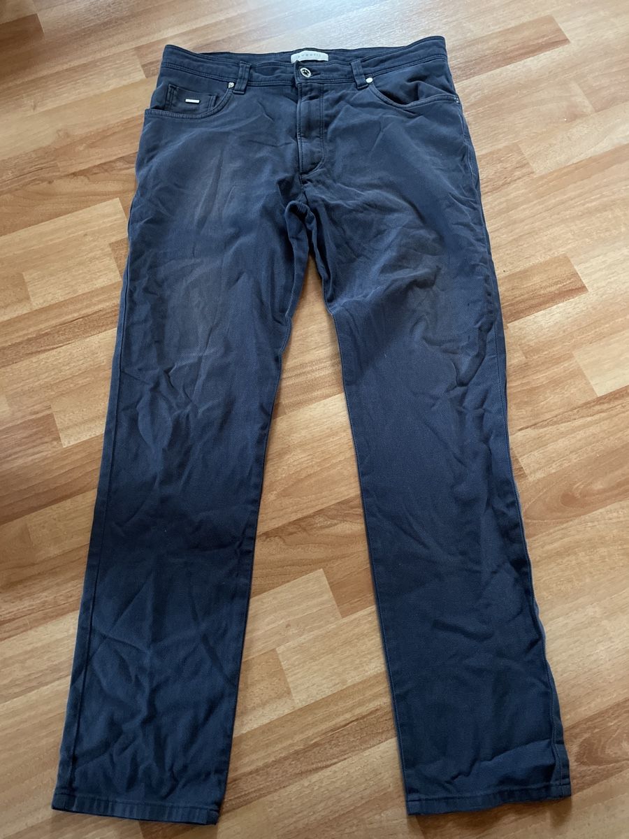 Bugatti Pantaloni: Bugatti Herren Stoffhose Dunkelblau einf. Bundweite 33cm – Usato da St. Gallen venduto da mai_2lcj