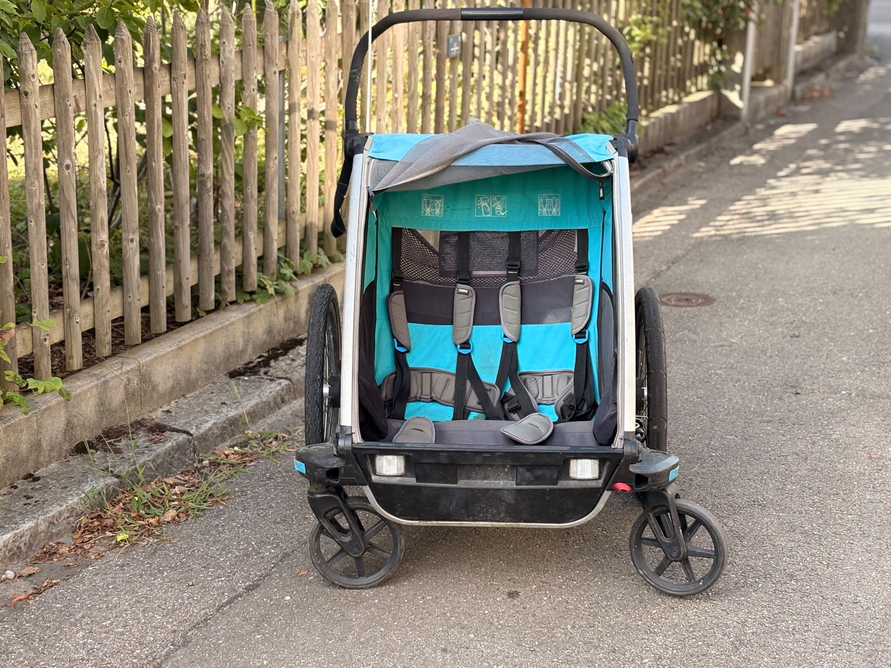 Thule Anhänger: Thule Chariot Lite 2 inkl. Kupplung und Achse – Gebraucht aus Bern von TSB01 1