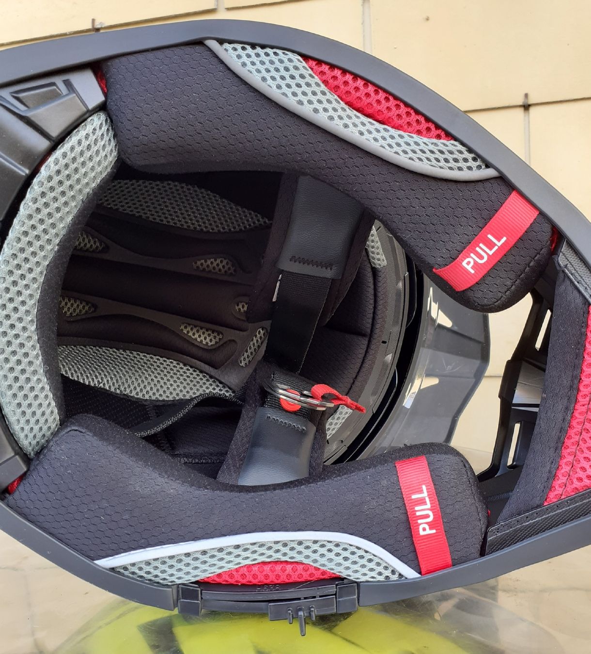 Caschi & visiere: casque Adventure cfmoto – Usato da Ste-Croix venduto da Kula125rpd 3