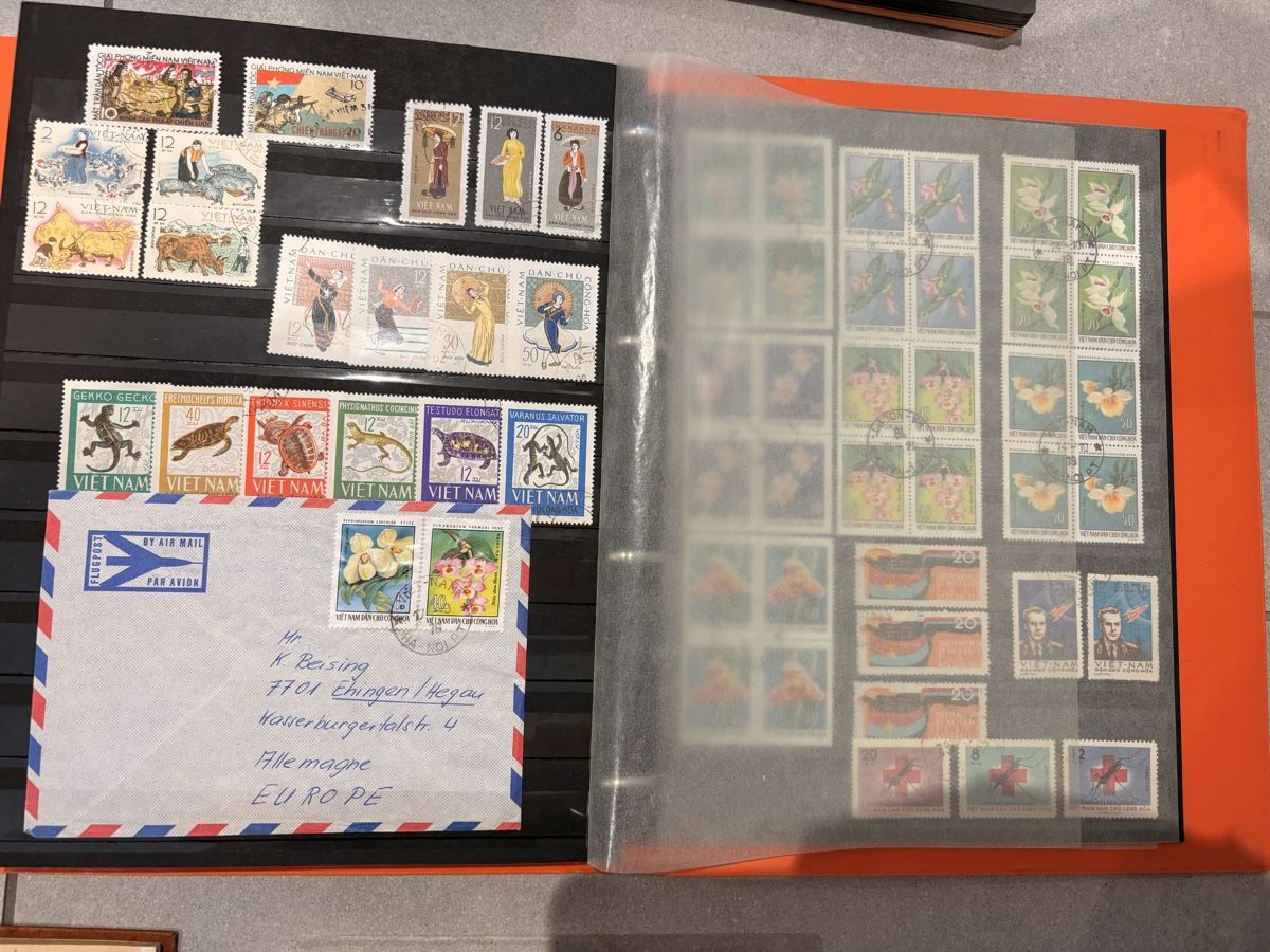 Tous les timbres: Briefmarke, Sammlung, Briefe, Antik, vom Opa – D'occasion à Breitenbach par Alice_xy 2