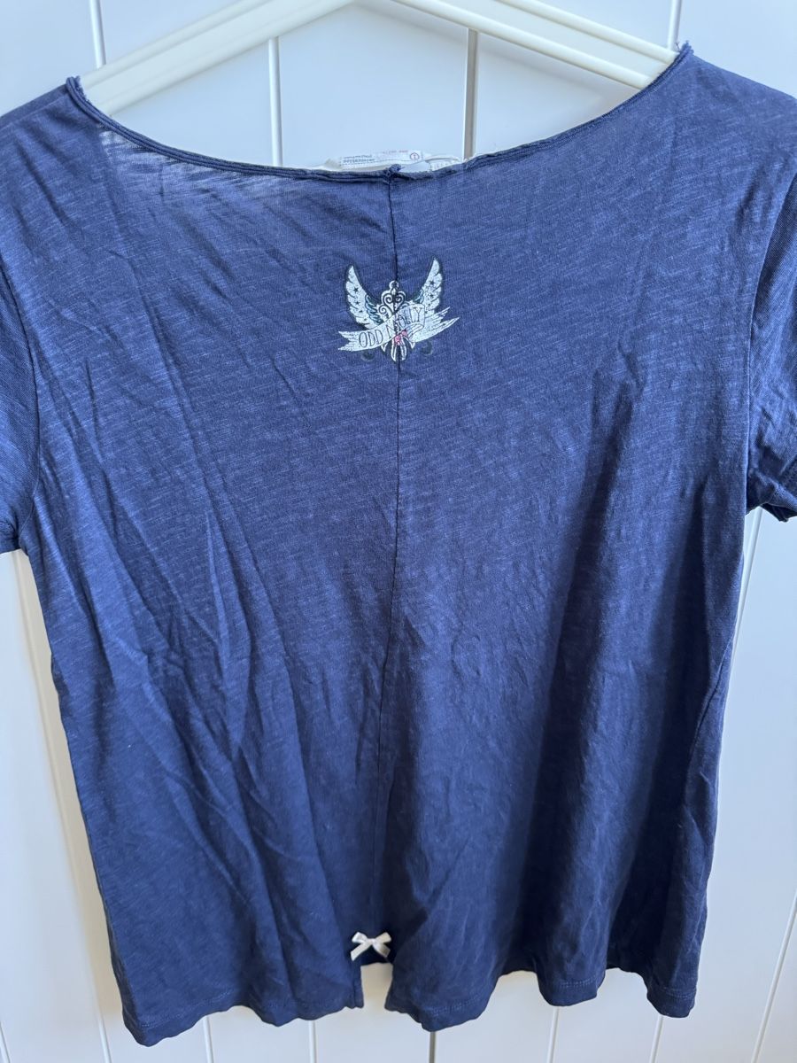 Odd Molly T-shirt: T-Shirt Odd Molly – Nuovo (secondo la descrizione) da Basel venduto da Glamourpourtoi 4