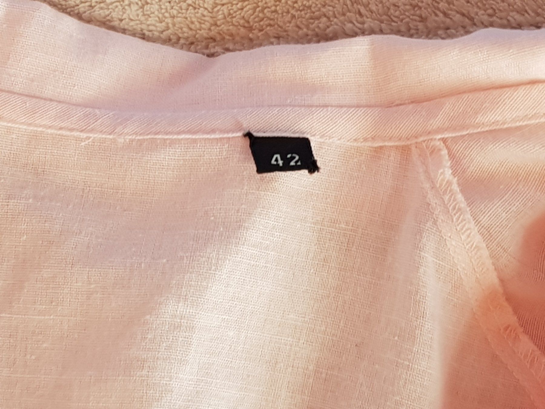 Blusen: Rosa kurzarm Bluse – Gebraucht aus Boswil von Pjatla 1