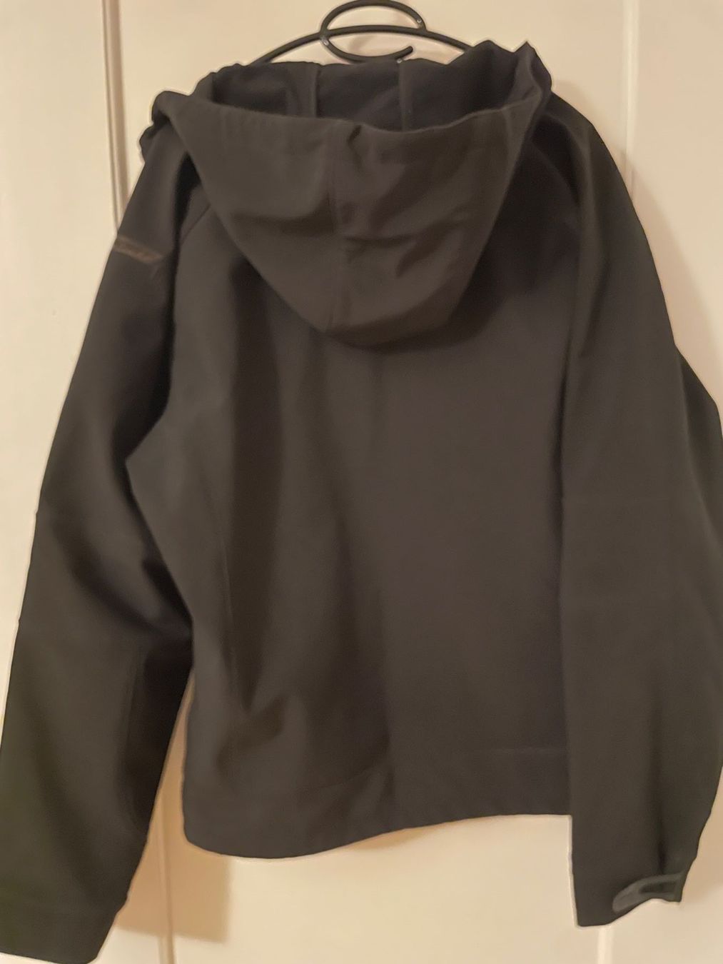 Vestes: Gr. L Nimbus Softshelljacke schwarz mit Kapuze – D'occasion à Winterthur par calbecht 3