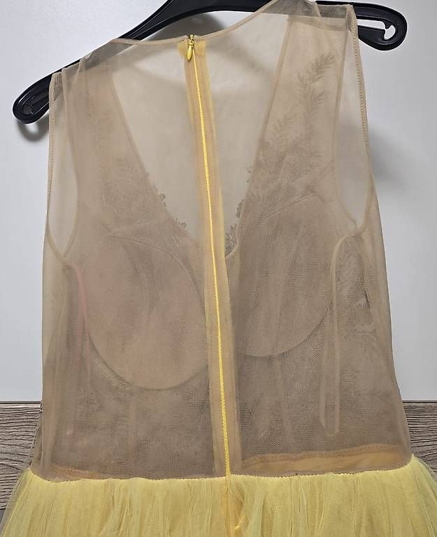 Vestiti: Abendkleid in Gelb – Usato da Burgdorf venduto da vio_g9mn 2