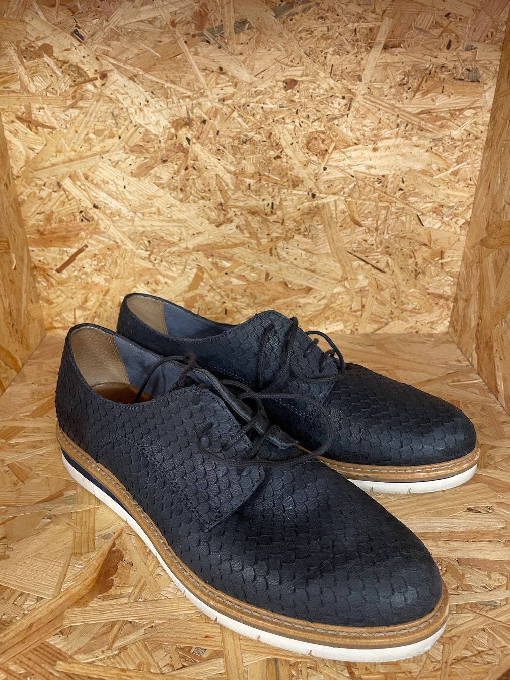 Tamaris Herrenschuhe: TAMARIS chaussures blue foncé 40 – Gebraucht aus Lausanne von PlusValue_Lausanne 1