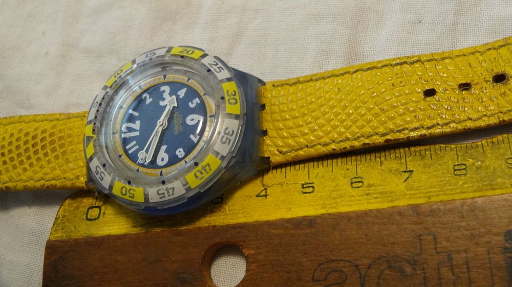 Swatch Orologi: S-WATCH  SCHÖNE HERREN UHR,QUARTZ.SCHÖNE MODE .LÄÜFT – Usato da zürich venduto da ahmad01 4