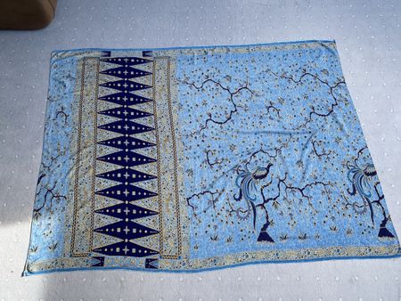Tuch aus Indonesien 159 x 117 cm, NEU,ideal für um Badekleid