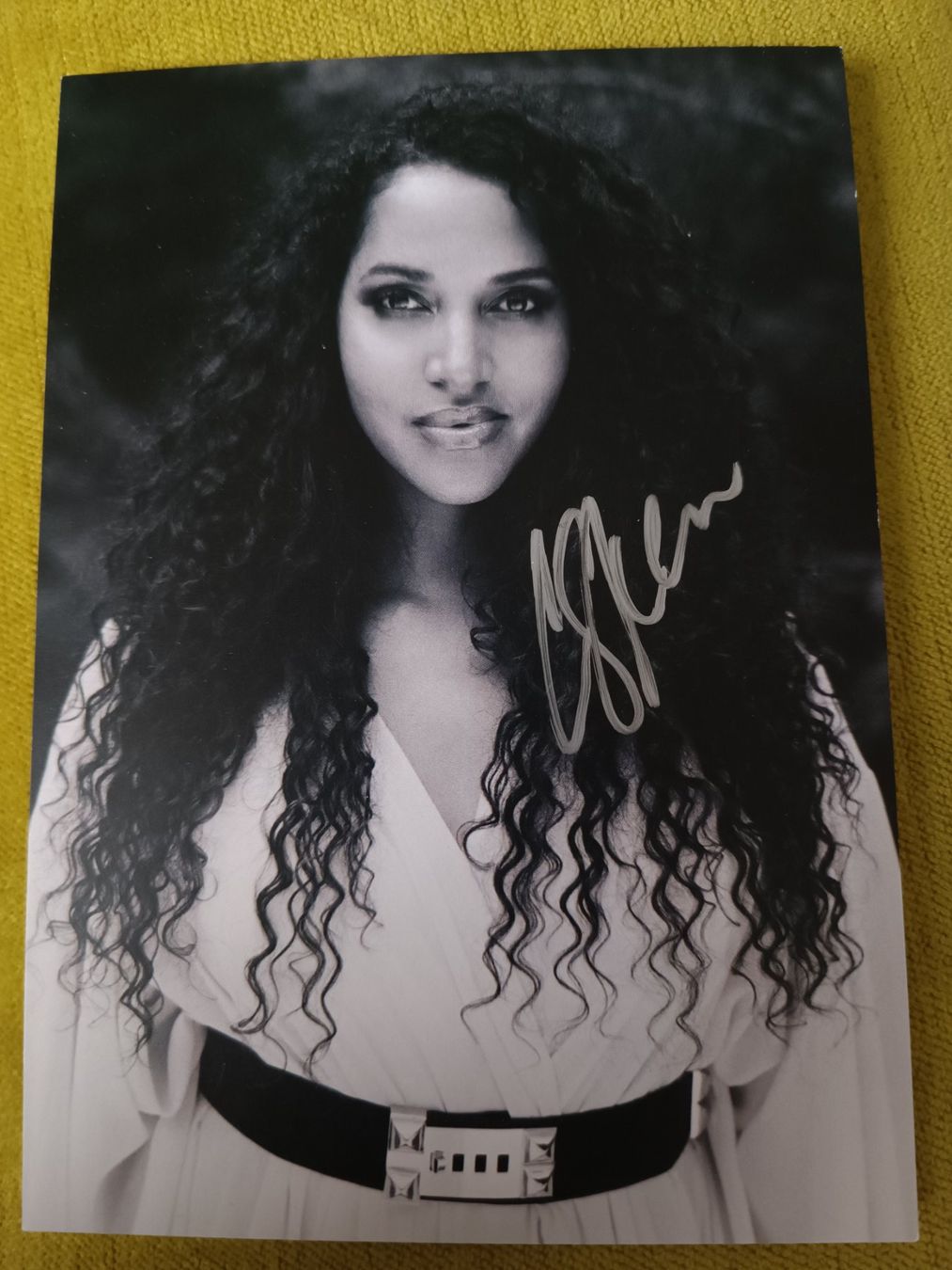 Autografi: Cassandra Steen - signierte Autogrammkarte – Usato da Menziken venduto da Artographs