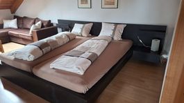 Bett MALM 180x200 inkl. Nachttisch- Element