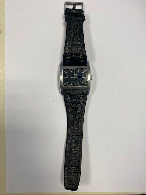 Uhren: Gut erhaltene Herren Uhr mit Lederarmband – Gebraucht aus Wängi von Bmo 1