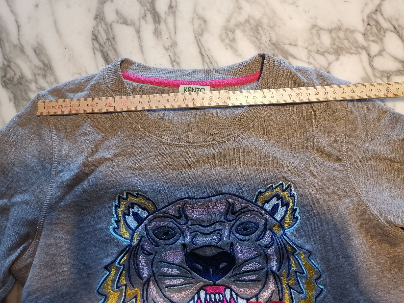 Kenzo Pulls & Sweat-shirts: Kenzo Tiger Baumwoll Pulli  – D'occasion à Uerikon par pink_flamingo 4