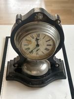 Antike Tischuhr mit Glocke Holz Metall (I9)