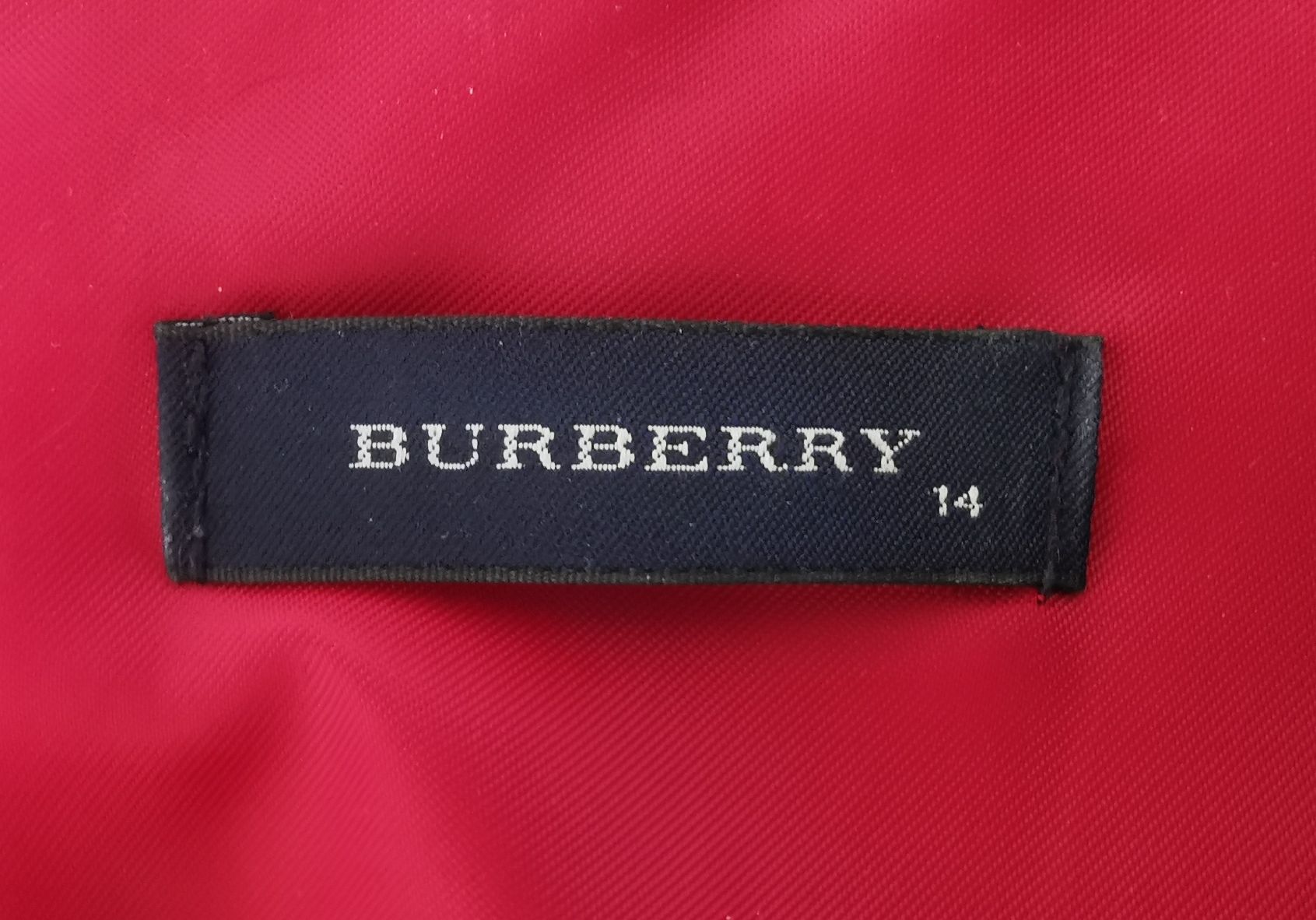 Burberry Vestiti & Gonne: Burberry Kleines Schwarzes – Nuovo (secondo la descrizione) da Zürich venduto da Seattle2005 2
