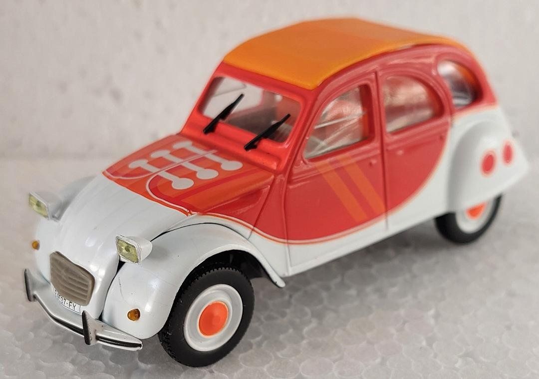 Norev Modellautos: Citroën 2CV  6  -   " BASKET "  -  Norev  -  1/43 – Gebraucht aus Delémont von Domdom1 5