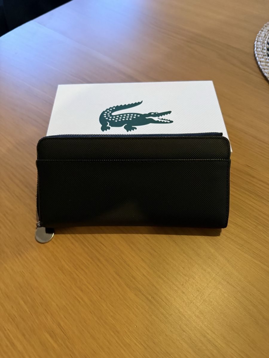 Lacoste Portamonete: Porte-monnaie Lacoste – Usato da Villars-le-Terroir venduto da ale_c79d 1