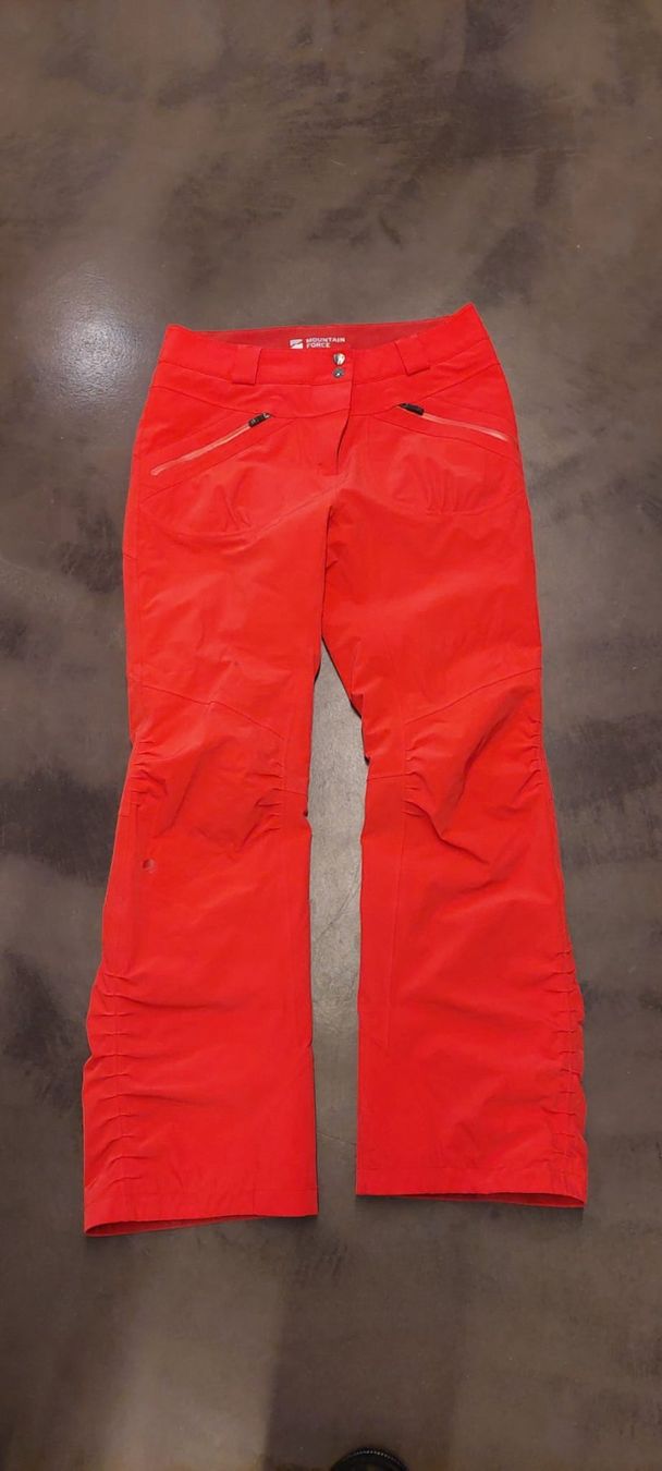 Mountain Force Pantaloni: rote Skihose der Marke Mountain Force Gr. 38 – Usato da Buttisholz venduto da Yreg