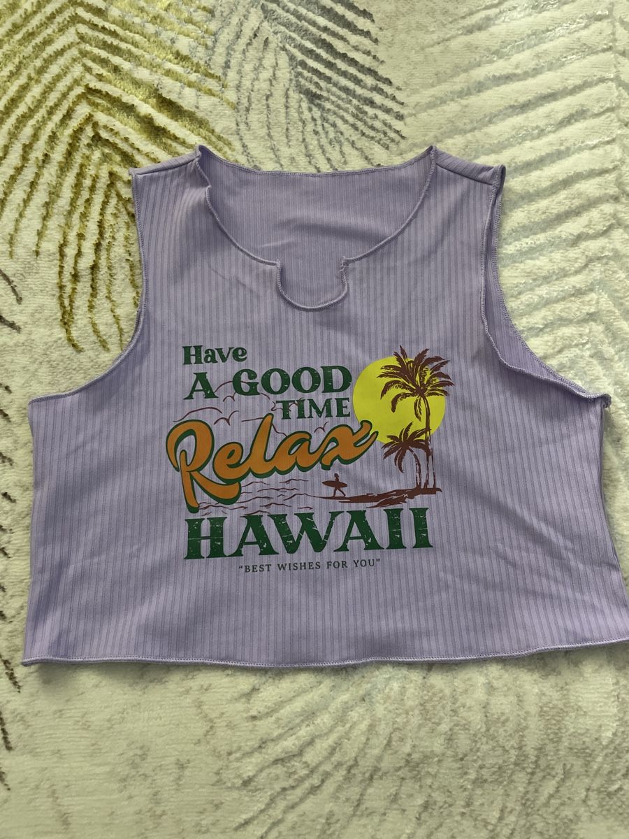 Blusen, T-Shirts & Tops: Sommerliches Tanktop mit Hawaii-Print – Gebraucht aus Rüfenacht BE von Edinas_shop
