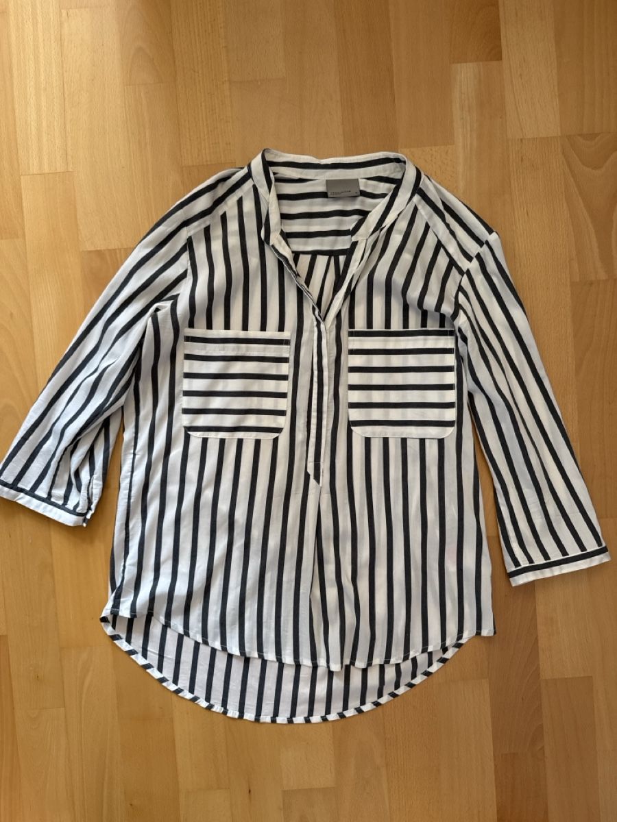 Vero Moda Chemisiers: Gestreifte Bluse (schwarz/weiss), Vero Moda – D'occasion à Schwerzenbach par savuty