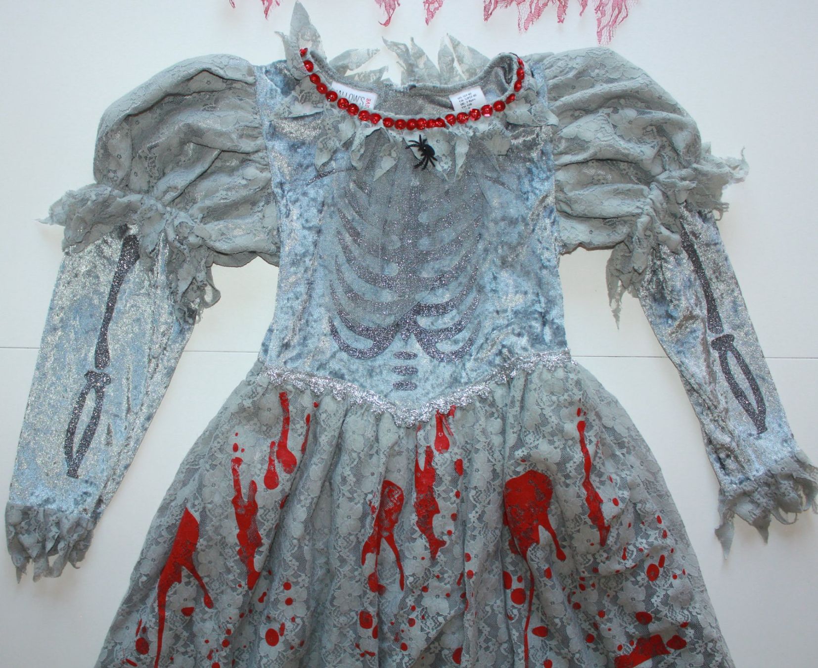 Costumi: Costume squelette / Skelett t. 7 - 8 ans – Usato da Peseux venduto da CoolShoping 3