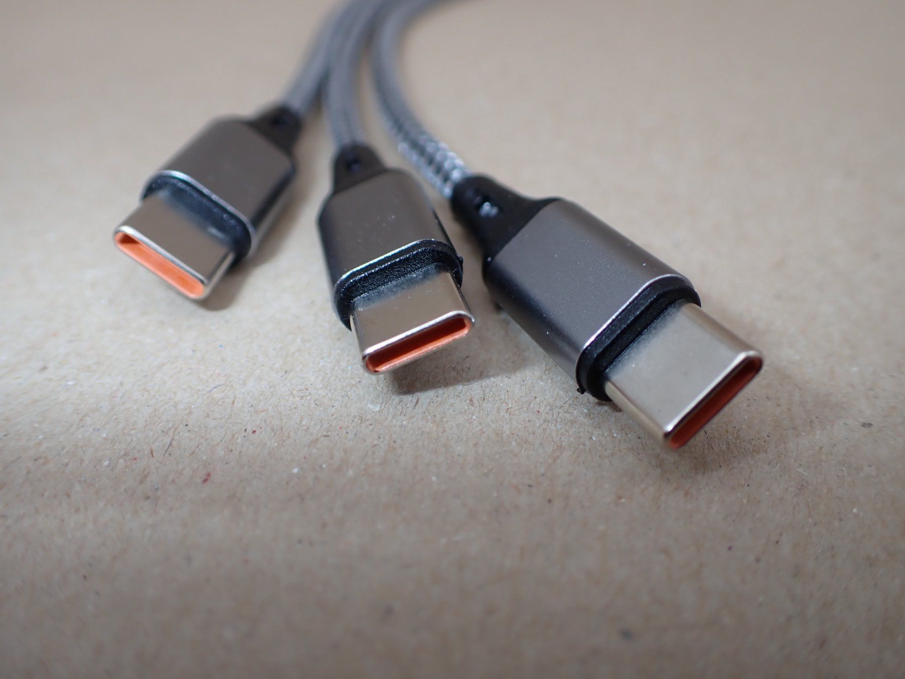 Caricabatterie: USB-Ladekabel 3 in 1 – Nuovo e nell'imballaggio originale da Lömmenschwil venduto da ritalin01 1