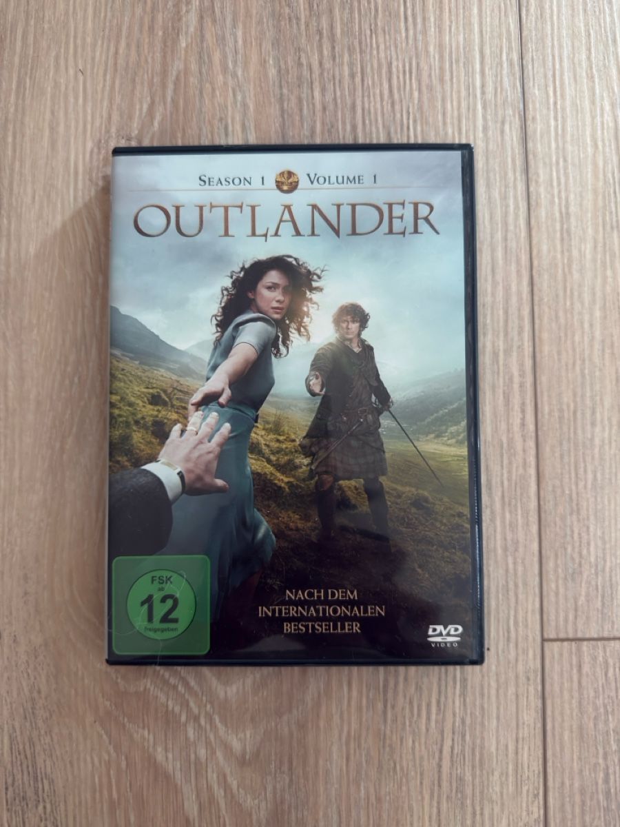 Tous les DVDs: Outlander Staffel 1, Volume 1 – D'occasion à Sarmenstorf par Nathaliie_21