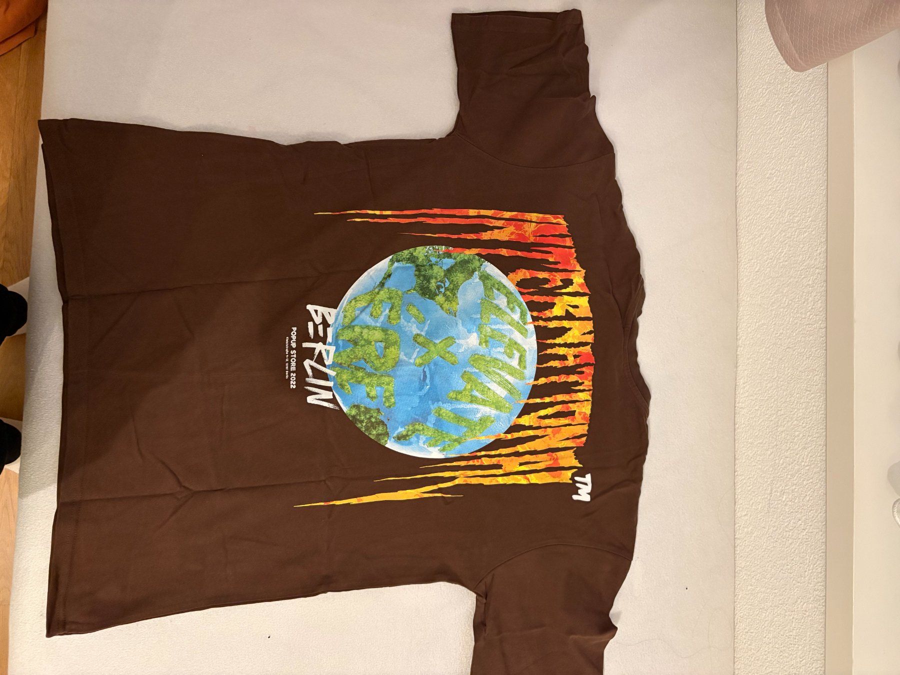 T-shirts: Elevate x Ere Tshirt Braun Grösse L mit Backprint – D'occasion à Gossau SG par CrewMilano 2