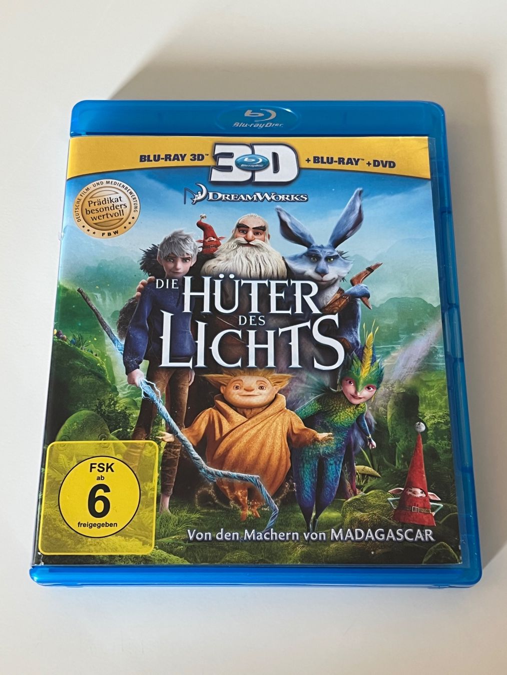 Tutti i DVDs: Die Hüter des Lichts 3D + 2D & DVD – Usato da Altstätten SG venduto da sheamus