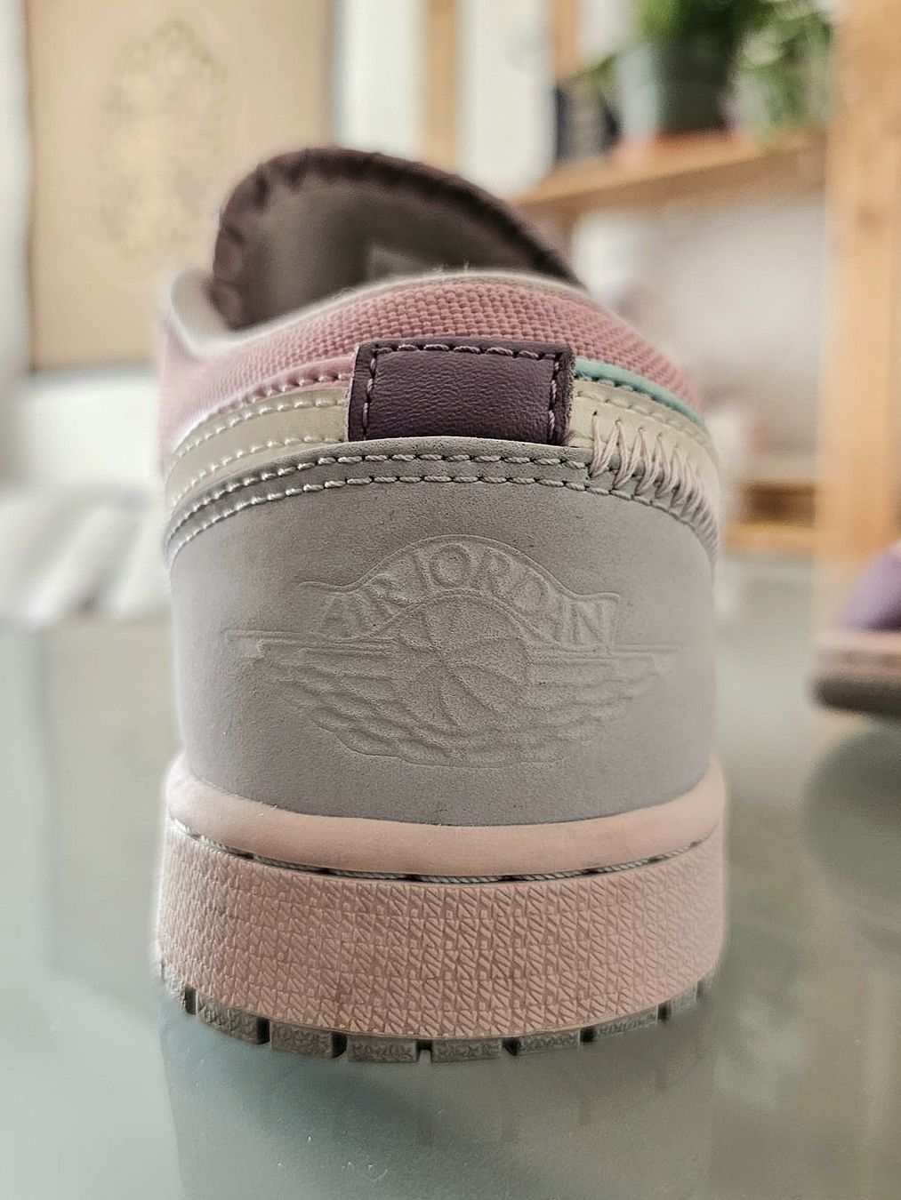 Scarpe da donna: Nike Air Jordan 1 Low SE EASTER PASTEL Champagne Multi – Usato da Prilly venduto da kaltri 2