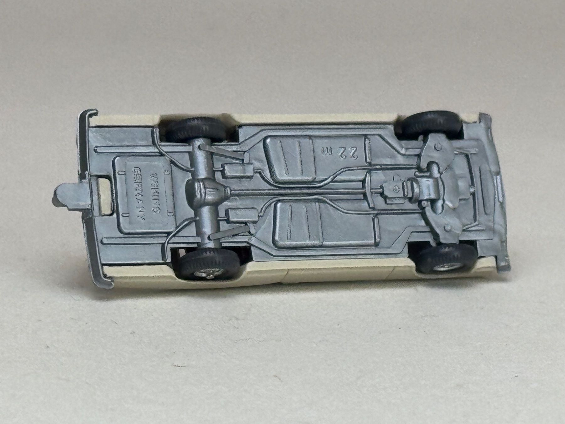 Wiking Modellini d'auto: Chevrolet Malibu hellelfenbein – Usato da Elm venduto da Wikmtz 2
