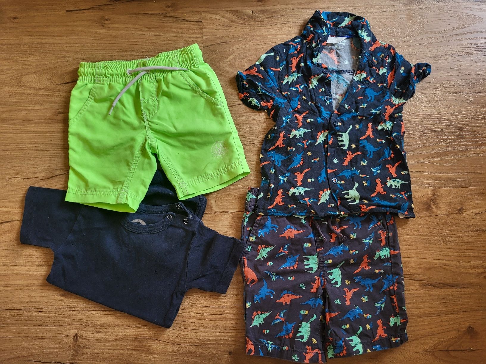 Lotti & Set di vestiti: Kleiderpaket Gr.92 Sommer – Usato da Römerswil LU venduto da Estermann1402 3